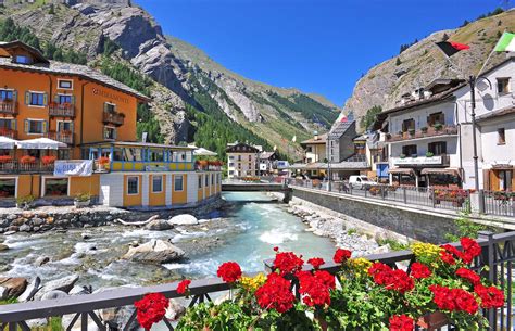 tudor valle d'aosta|valle d'aosta tours.